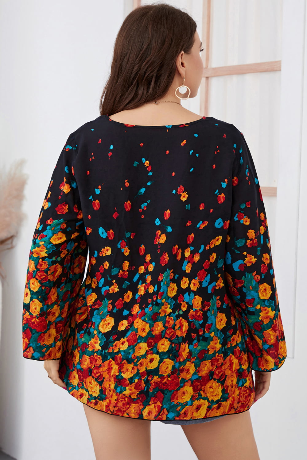 Plus Size Floral Round Neck Long Sleeve Blouse