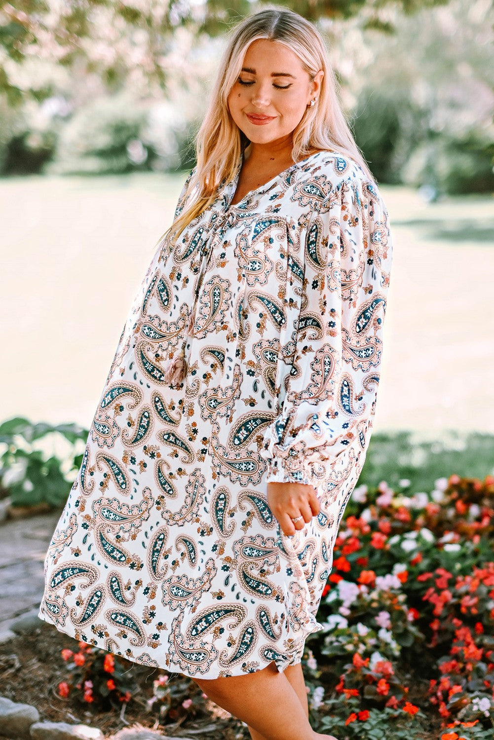 Plus Size Paisley Print Puff Sleeve Dress