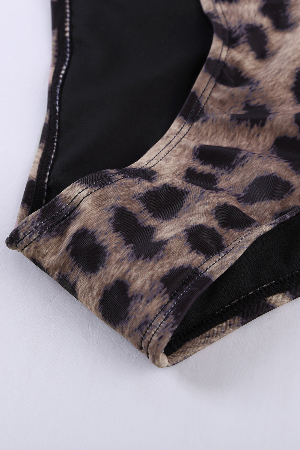 Leopard Print Cut-out Rash guard