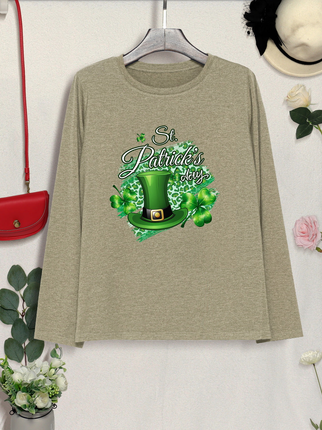 ST. PATRICK'S DAY Round Neck T-Shirt