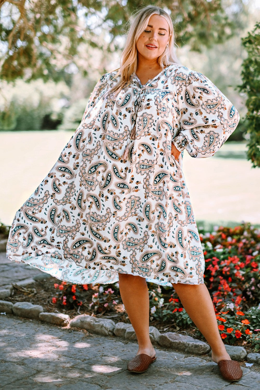 Plus Size Paisley Print Puff Sleeve Dress